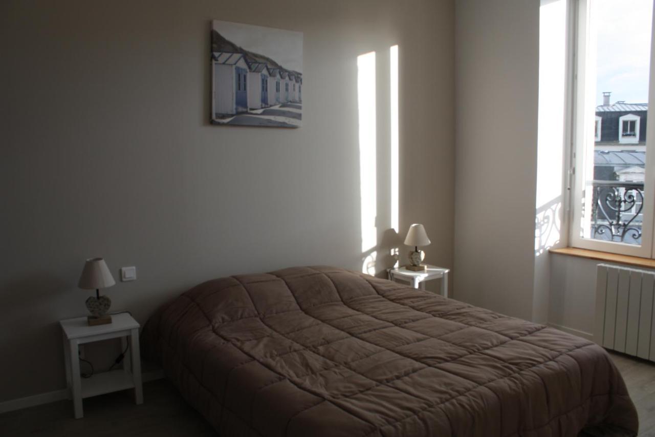 L'Albatros Apartment กรองวิลล์ ภายนอก รูปภาพ